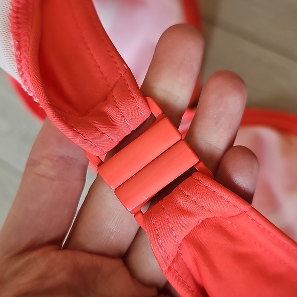 Freya Red Bikini Top, 38GG - Picture 10 of 11